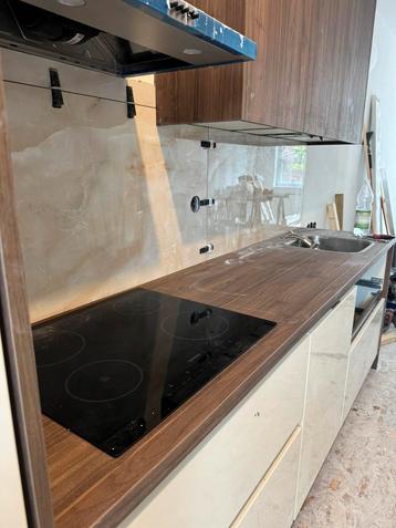 PROFESSIONELE RENOVATIE DIENSTEN  beschikbaar voor biedingen