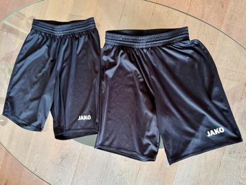 ZGAN twee Jako zwarte shorts maat 164 beschikbaar voor biedingen