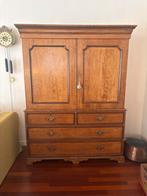 Antieke Kast met Houten Details, Ophalen