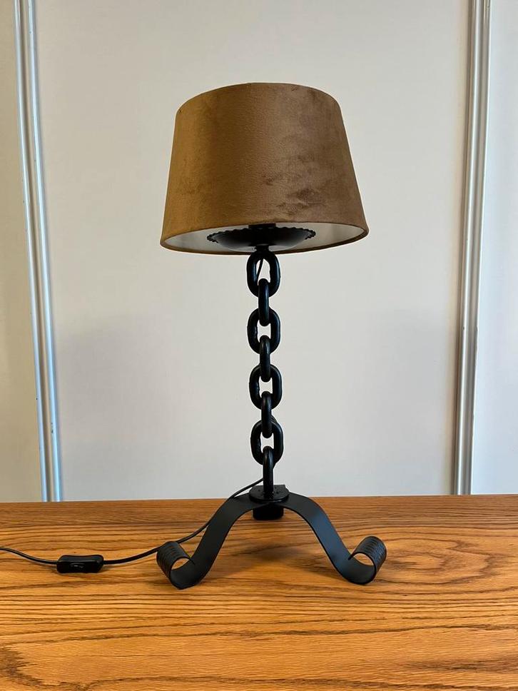 Vintage grote brutalist tafellamp, Huis en Inrichting, Lampen | Tafellampen, Gebruikt, 50 tot 75 cm, Metaal, Ophalen of Verzenden