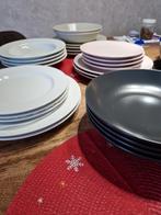 Ikea Borden Set, Ophalen of Verzenden, Zo goed als nieuw, Bord(en), Effen