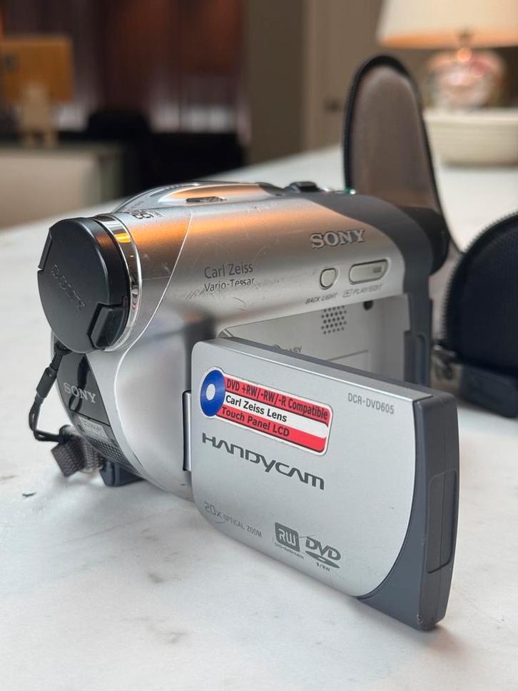 Sony DCR-DVD605 Handycam, Audio, Tv en Foto, Videocamera's Digitaal, Zo goed als nieuw, Sony, 20x of meer, Ophalen of Verzenden