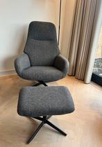 Comfortabele Montèl Fauteuil met Voetenbank, Ophalen, Zo goed als nieuw, Stof, 75 tot 100 cm