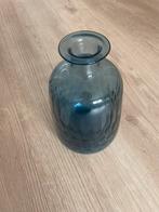 Mooi vaasje glas blauw, Huis en Inrichting, Woonaccessoires | Vazen, Minder dan 50 cm, Glas, Blauw, Ophalen of Verzenden