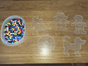 Hama Maxi strijkkralen + 5 figuren / vormen beschikbaar voor biedingen