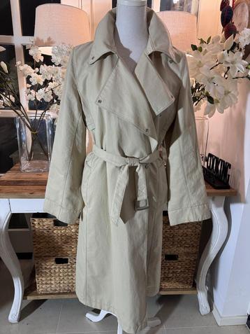 Licht-Beige trenchcoat Max Mara Rainware, 38-40/M. beschikbaar voor biedingen