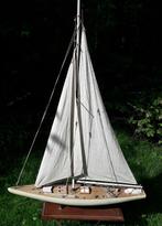 Model zeilboot modelzeilboot zeiljacht Amati Rainbow 1934, Hobby en Vrije tijd, Modelbouw | Boten en Schepen, Ophalen, Zo goed als nieuw