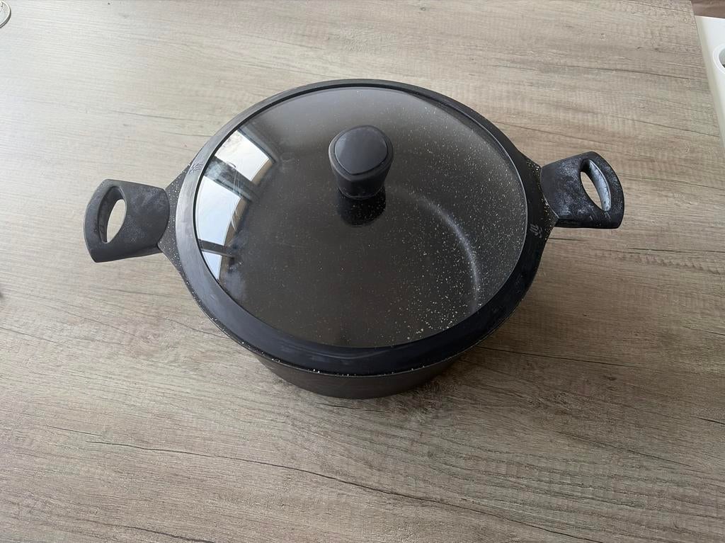 Sola Hapjespan/Paellapan 28cm met Deksel, Huis en Inrichting, Keuken | Potten en Pannen, Overige materialen, Gebruikt, Inductieplaat
