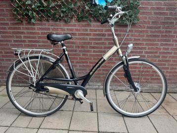 Batavus weekend 28 inch 8 versnelling frame hoogte 53 beschikbaar voor biedingen