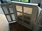 Houten brocante white wash spiegel met louvre deurtjes, Ophalen
