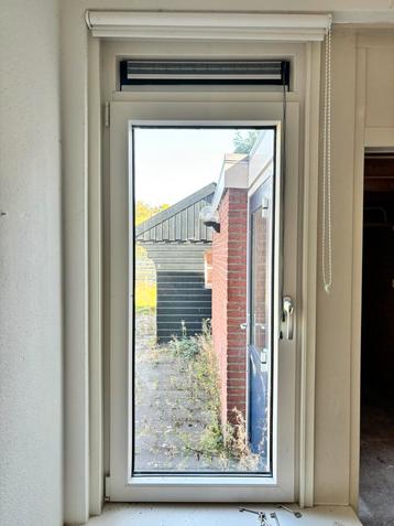 7 stuks blauwe Kumij van 78,5 x 175 cm met HR++ glas beschikbaar voor biedingen