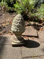 Authenthiek tuinornament dennenappel, Tuin en Terras, Tuinbeelden, Ophalen, Steen