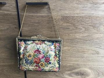 Antiek tasje €25 beschikbaar voor biedingen