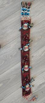 Antieke kamelen band, Ophalen