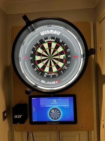 Autodarts set beschikbaar voor biedingen