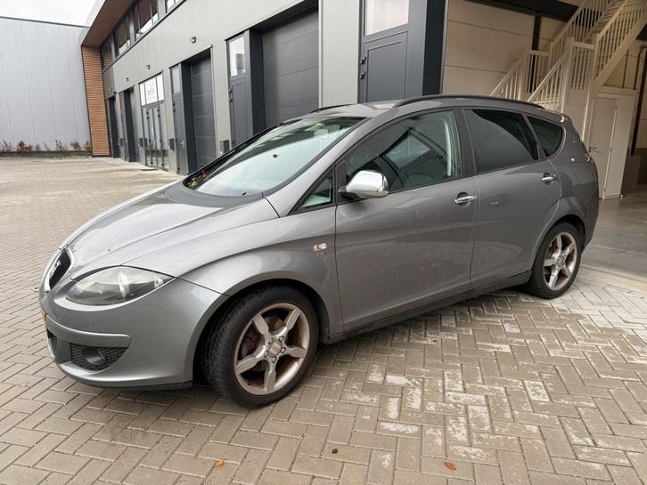 Seat Altea XL 1.4 TSI Grijs Export/Handel, Auto's, Seat, Bedrijf, Altea XL, Benzine, B, MPV, Handgeschakeld, Origineel Nederlands