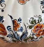 Delftsbonte Pot met Deksel en Aap, Ophalen