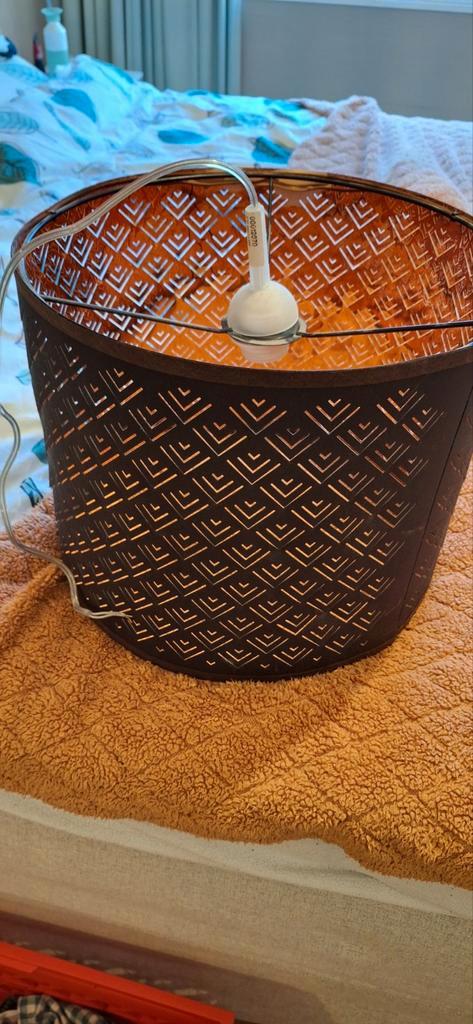 Ikea lampenkap NYMÖ zwart-goud, Huis en Inrichting, Lampen | Lampenkappen, Zo goed als nieuw, 25 tot 50 cm, Rond, Zwart, Ophalen