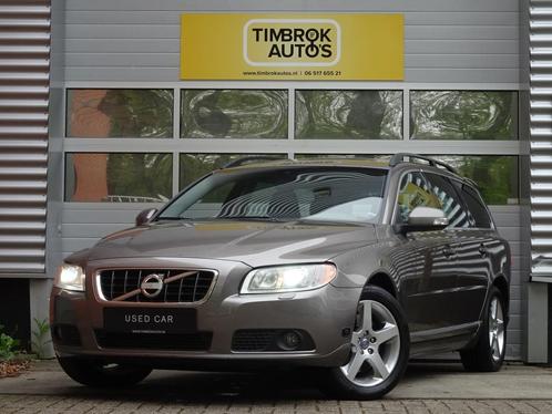 Volvo V70 2.5FT 231pk Aut. *Spoiler/17"/Trekhaak/Youngtimer!, Auto's, Volvo, V70, ABS, Airbags, Airconditioning, Bluetooth, Boordcomputer