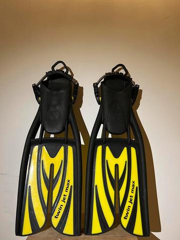 Scubapro Twin Jet Max Duikvliezen Maat M beschikbaar voor biedingen