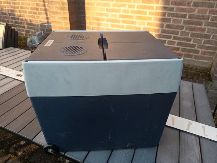 Mobicool W48 DC/AC Koelbox - Zo goed als nieuw, Caravans en Kamperen, Koelboxen, Ophalen of Verzenden