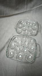 Vintage Pyrex slakkenborden twee stuks, Huis en Inrichting, Ophalen of Verzenden, Zo goed als nieuw
