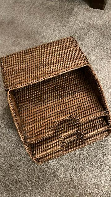 Wicker ( balinees riet) A4 postbak  beschikbaar voor biedingen