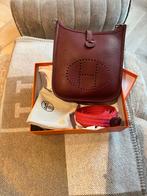 Hermes Evelyne 16, Sieraden, Tassen en Uiterlijk, Tassen | Damestassen, Ophalen of Verzenden, Zo goed als nieuw, Rood, Schoudertasje