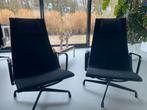 Vitra Eames EA124 Lounge Stoelen - Set van 2, Twee, Zwart, Ophalen of Verzenden, Zo goed als nieuw