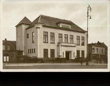 Raamsdonksveer Gemeentehuis+Sierlijke lantaarn st 1931 beschikbaar voor biedingen