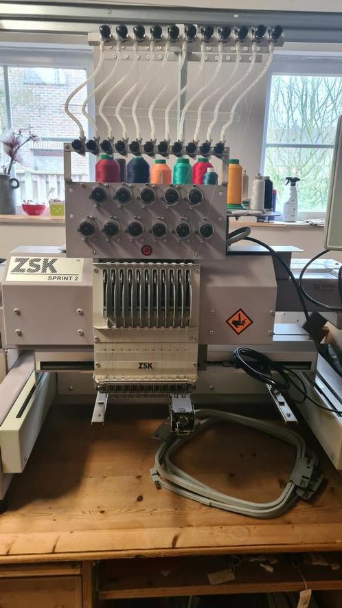 ZSK 11 naalds borduurmachine beter dan brother, Hobby en Vrije tijd, Borduren en Borduurmachines, Gebruikt, Borduurmachine, Ophalen