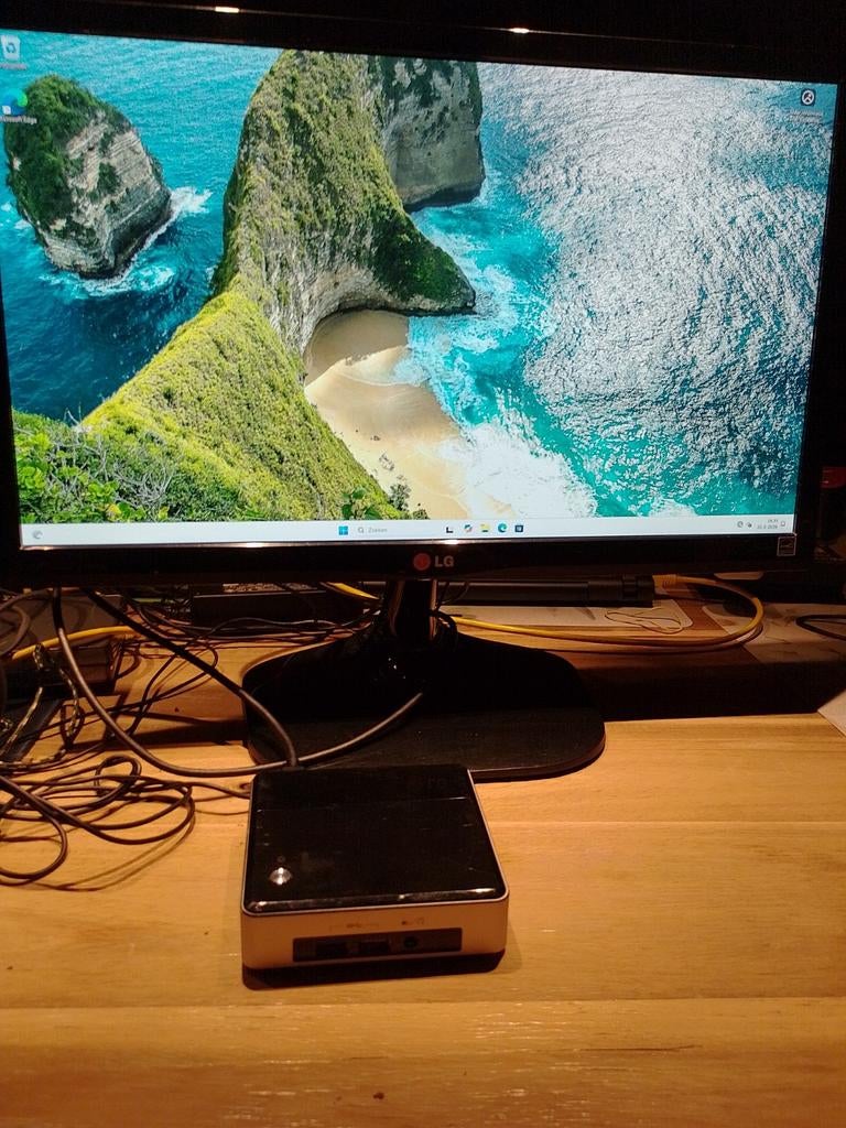 Intel nuc mini pc, Ophalen of Verzenden, LED, 60 Hz of minder, HDMI