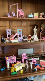 Poppenhuis en Barbie spulletjes zie foto’s, Verzamelen, Poppenhuizen en Toebehoren, Ophalen of Verzenden, Zo goed als nieuw, Poppenhuis