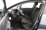Renault Clio 0.9 TCe Life | Trekhaak | Airco | Org NL | Navi, Voorwielaandrijving, 898 cc, Gebruikt, 580 kg