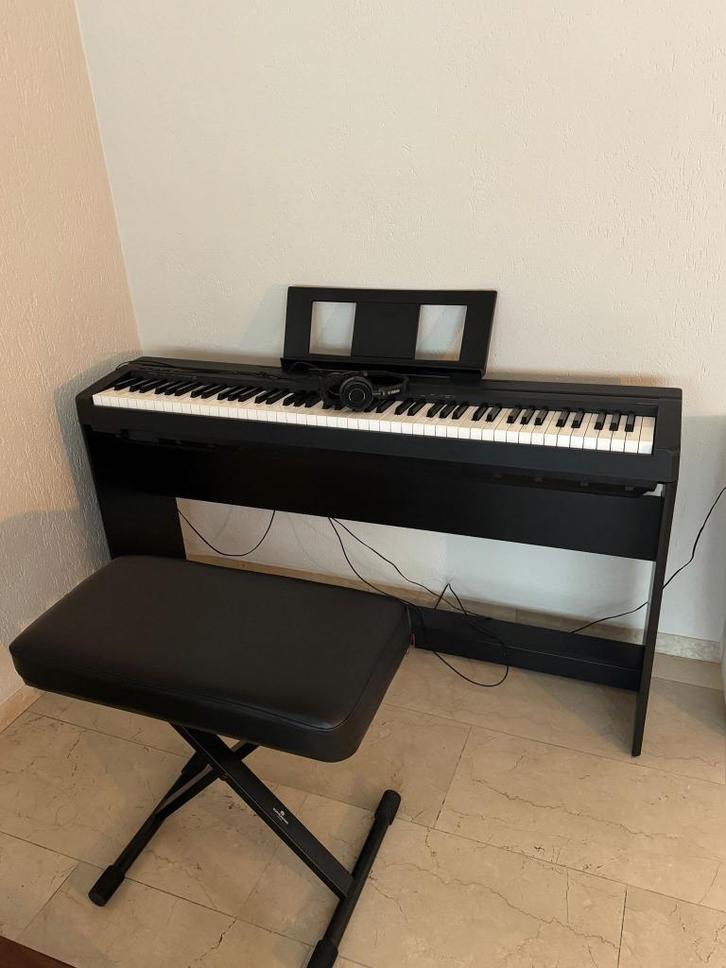 Yamaha P-45 stagepiano, Muziek en Instrumenten, Piano's, Zo goed als nieuw, Piano, Zwart, Digitaal, Ophalen