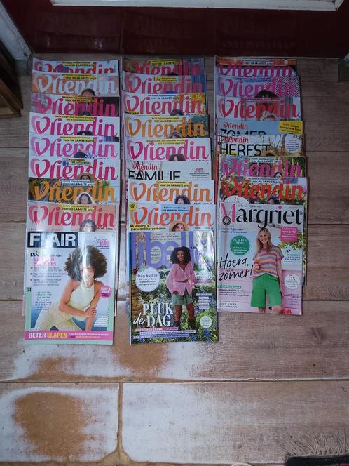 Vriendin tijdschriften van 2024 met nog andere tijdschriften, Boeken, Tijdschriften en Kranten, Zo goed als nieuw, Damesbladen