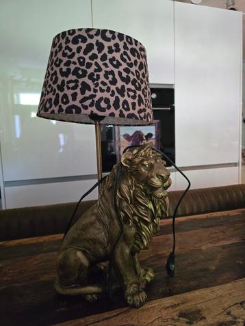 Nieuwe Leeuwenlamp met Luipaardprint Kap beschikbaar voor biedingen