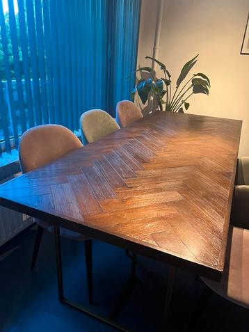 Dutchbone Eettafel180x90 inclusief 6xWestwing stoelen beschikbaar voor biedingen