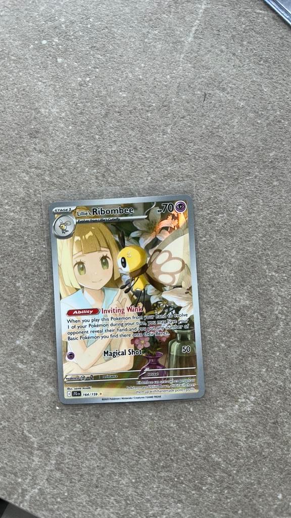 Pokemon Lillie’s Ribombee 164/159, Hobby en Vrije tijd, Verzamelkaartspellen | Pokémon, Zo goed als nieuw, Meerdere kaarten, Ophalen of Verzenden