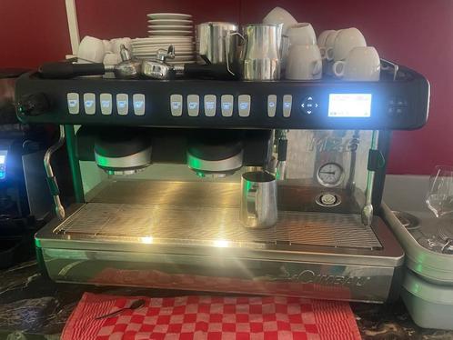 Espressomachine  La Cimbali M26, Witgoed en Apparatuur, Koffiezetapparaten, Zo goed als nieuw, Gemalen koffie, Espresso apparaat