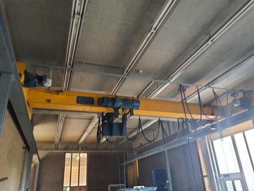 Bovenloopkraan 2 ton incl. kraanbaan 14m., Doe-het-zelf en Verbouw, Lieren en Takels, Gebruikt, Elektrisch, Ophalen