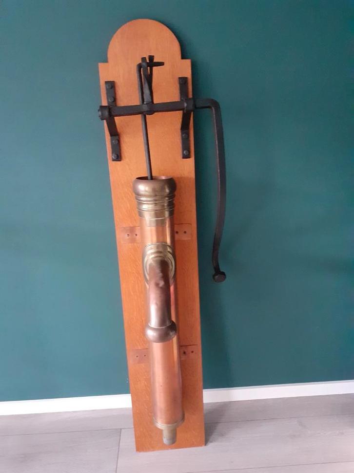 Antieke Koperen/Messing Pomp op Plank, Antiek en Kunst, Antiek | Koper en Brons, Ophalen