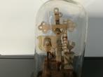 Antieke Kruisiging onder Stolp - Religieus Object Decoratie, Ophalen of Verzenden