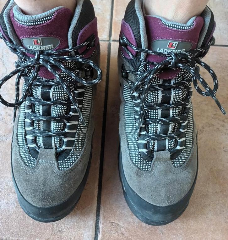 Berg/ wandel schoenen, Kinderen en Baby's, Kinderkleding | Schoenen en Sokken, Zo goed als nieuw, Schoenen, Ophalen of Verzenden