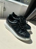 Alexander Mcqueen, Ophalen of Verzenden, Zo goed als nieuw, Zwart, Sneakers of Gympen