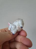 Varken liggend in een trog, porselein 4x3.5x3cm, Ophalen of Verzenden, Zo goed als nieuw, Dier