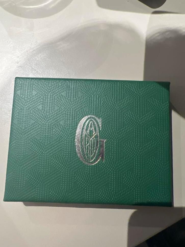 Goyard Pasjeshouder, Sieraden, Tassen en Uiterlijk, Portemonnees, Zo goed als nieuw, Overige merken, Grijs, Leer, Ophalen of Verzenden