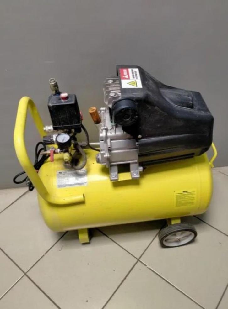 Werk BM-2T50N compressor, Doe-het-zelf en Verbouw, Compressors, Zo goed als nieuw, 10 bar of meer, 25 tot 100 liter, 800 liter/min of meer