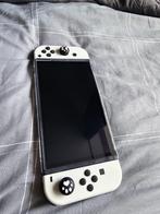 Nintendo Switch OLED - Zo goed als nieuw!, Spelcomputers en Games, Games | Nintendo Switch, Overige genres, 1 speler, Eén computer