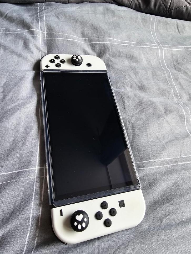 Nintendo Switch OLED - Zo goed als nieuw!, Spelcomputers en Games, Games | Nintendo Switch, Zo goed als nieuw, Overige genres